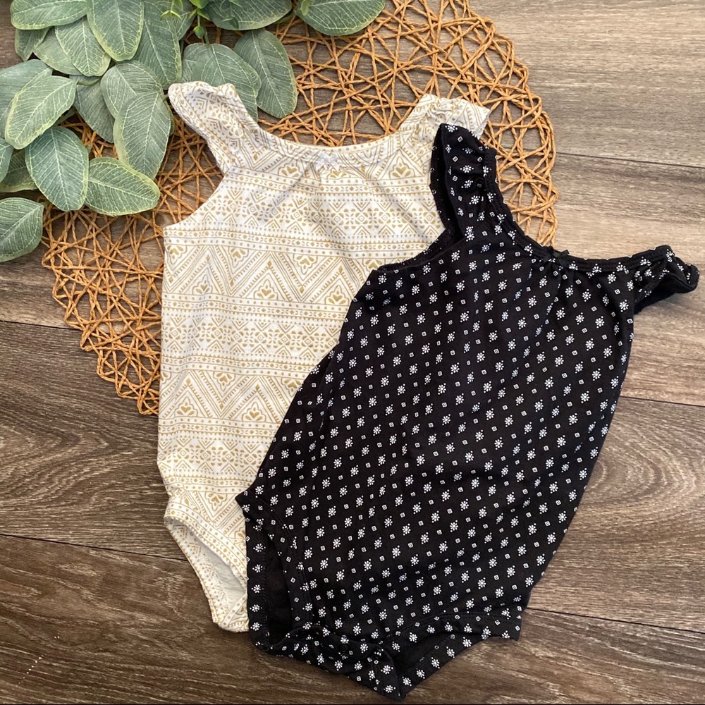 CARTERS {SET} 18 mon Onesies Cap Sleeve Neutral